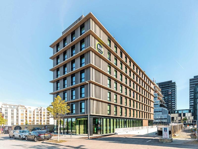 B B Hotel Luxembourg Centre Cloche D Or image