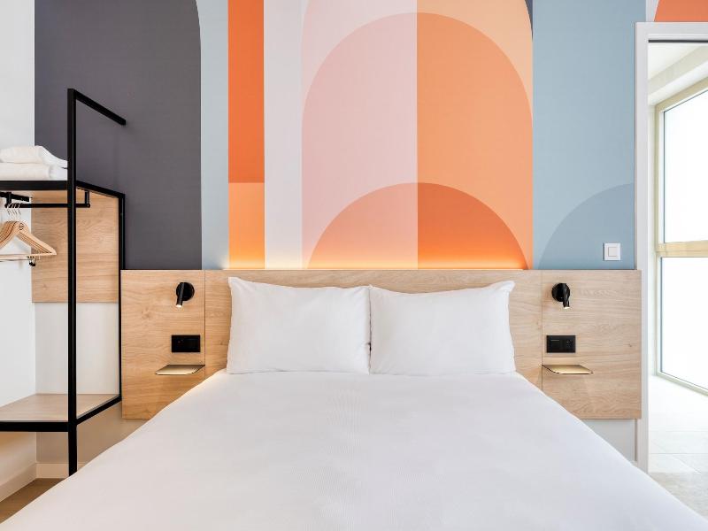 B B Hotel Luxembourg Centre Cloche D Or image