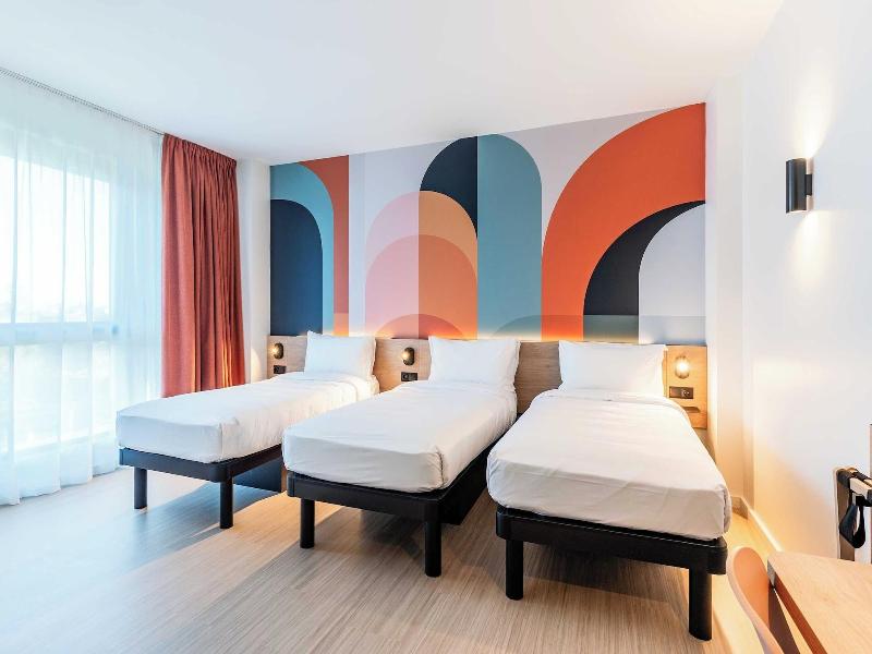 B B Hotel Luxembourg Centre Cloche D Or image