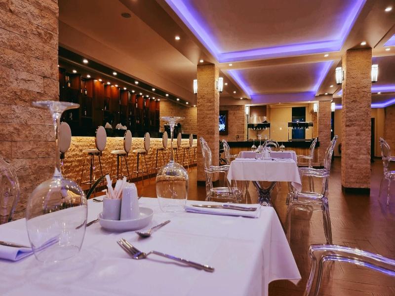 El Doria Hotel image