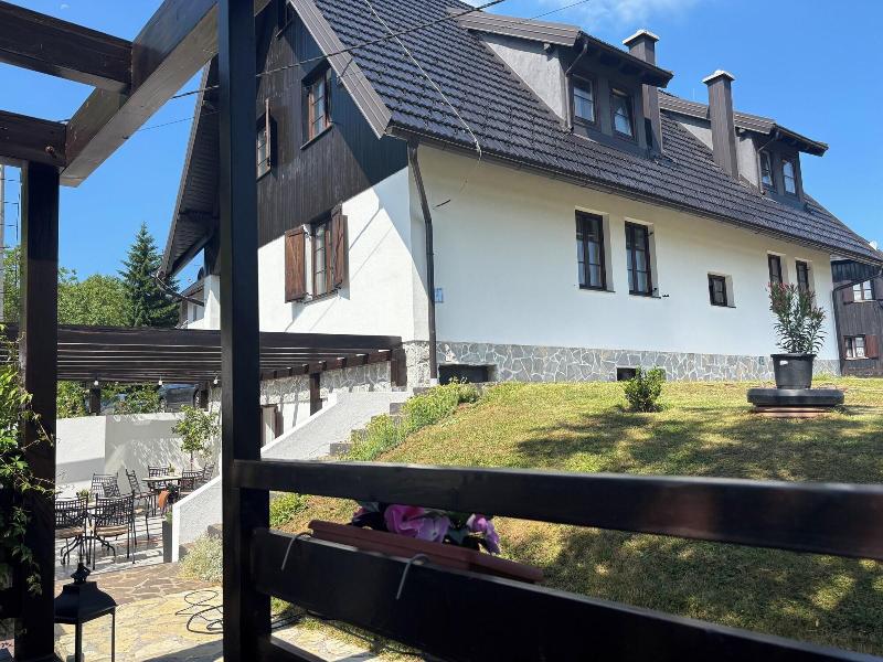 Plitvice Falls Cottage image