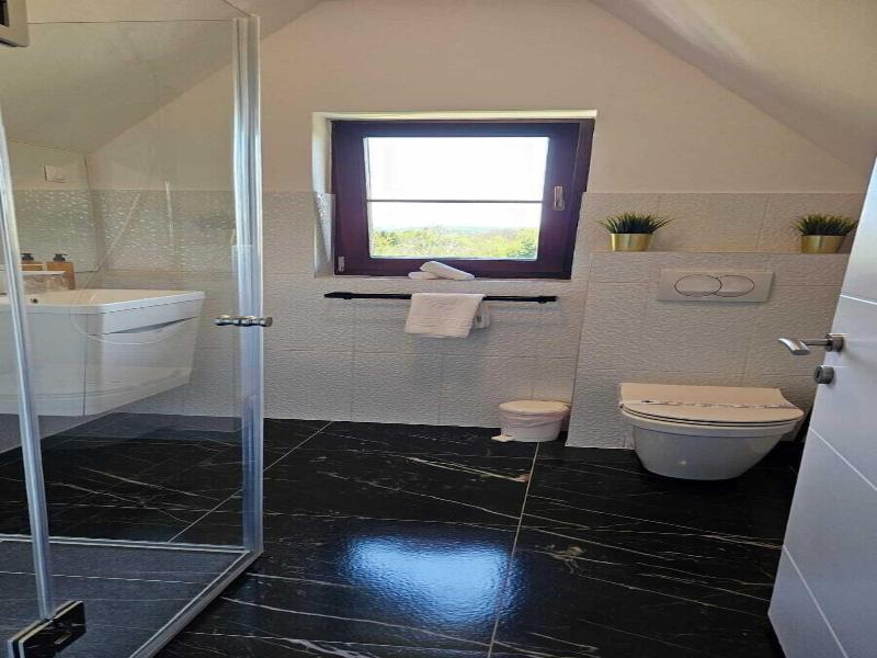 Plitvice Falls Cottage image