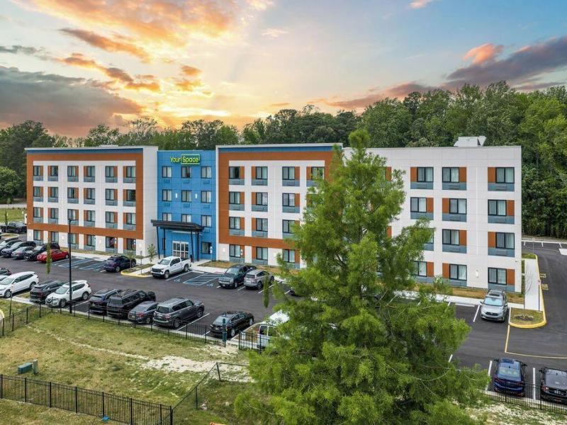 Yourspace Hotels Chesapeake image