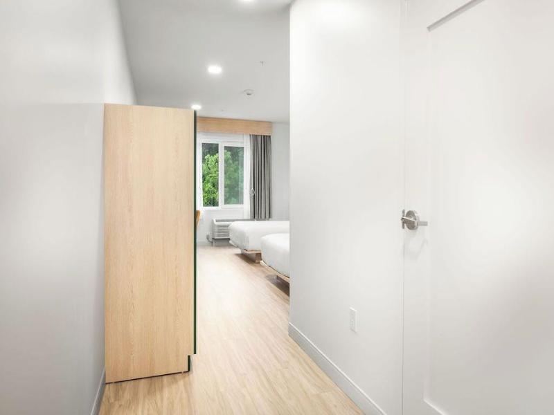 Yourspace Hotels Chesapeake image