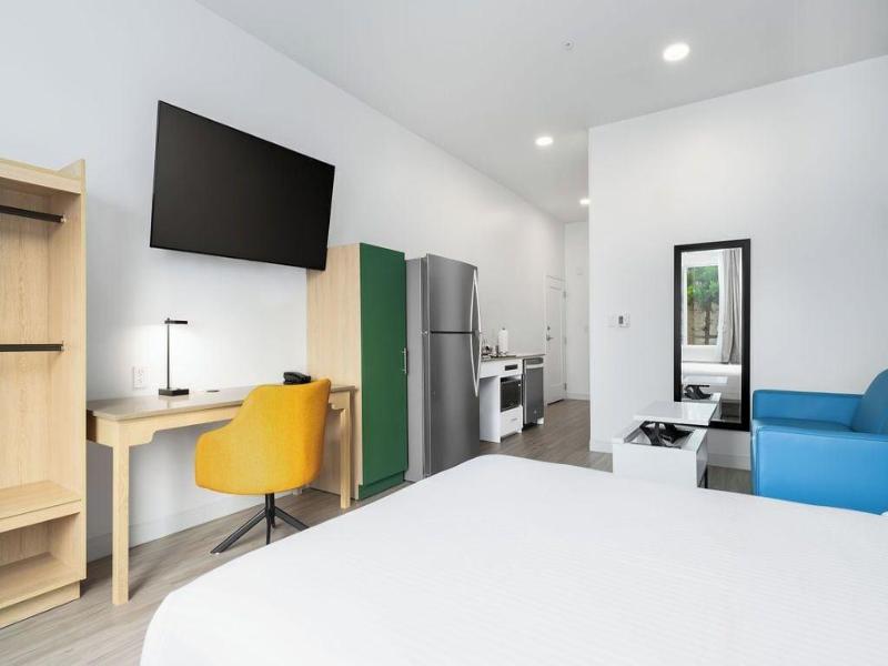 Yourspace Hotels Chesapeake image
