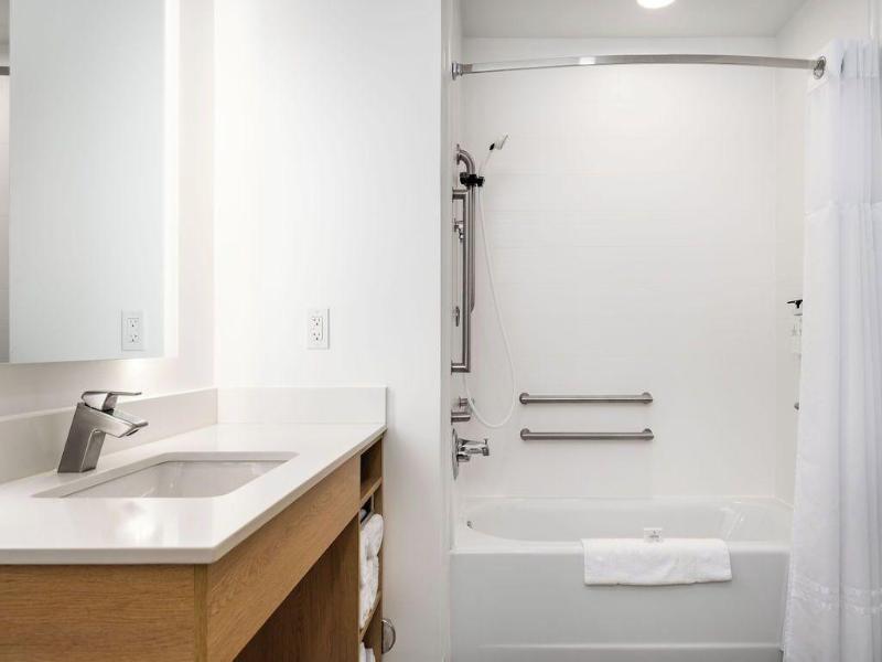 Yourspace Hotels Chesapeake image