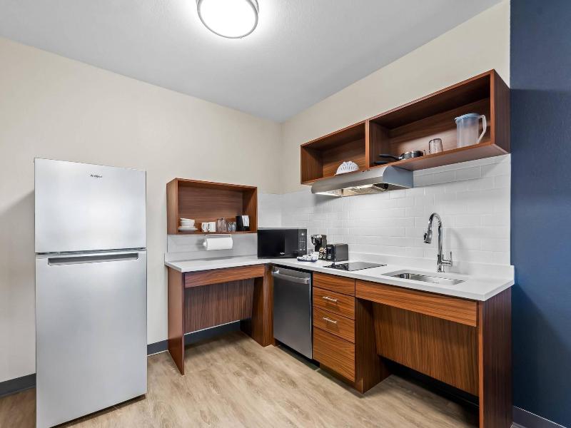 Everhome Suites Panama City Beach — photo 52