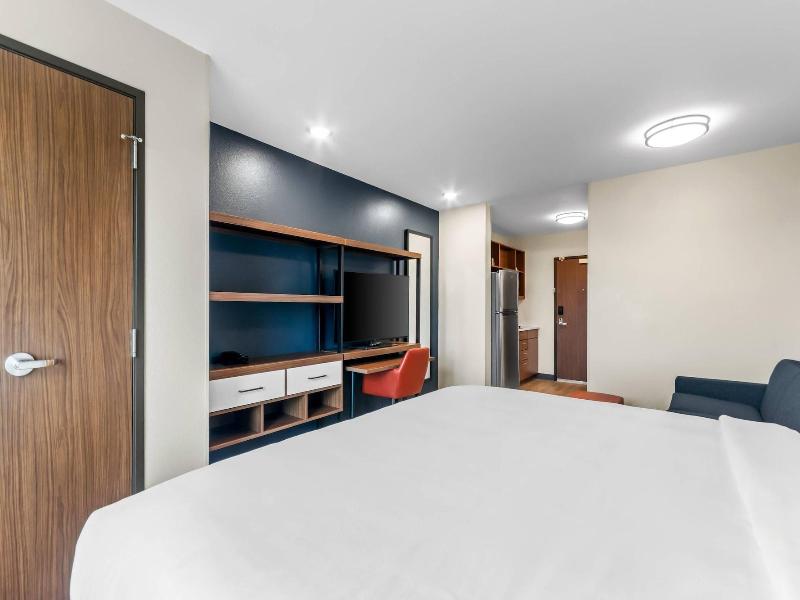 Everhome Suites Panama City Beach — photo 37