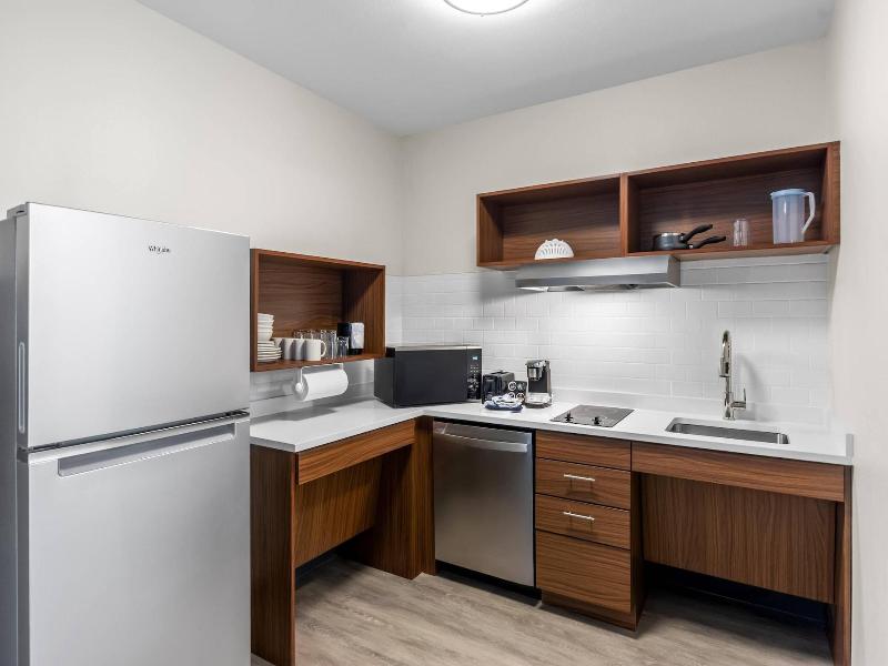 Everhome Suites Panama City Beach — photo 27