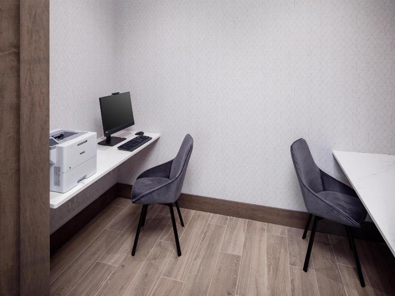 Hyatt House Royal Oak Birmingham image