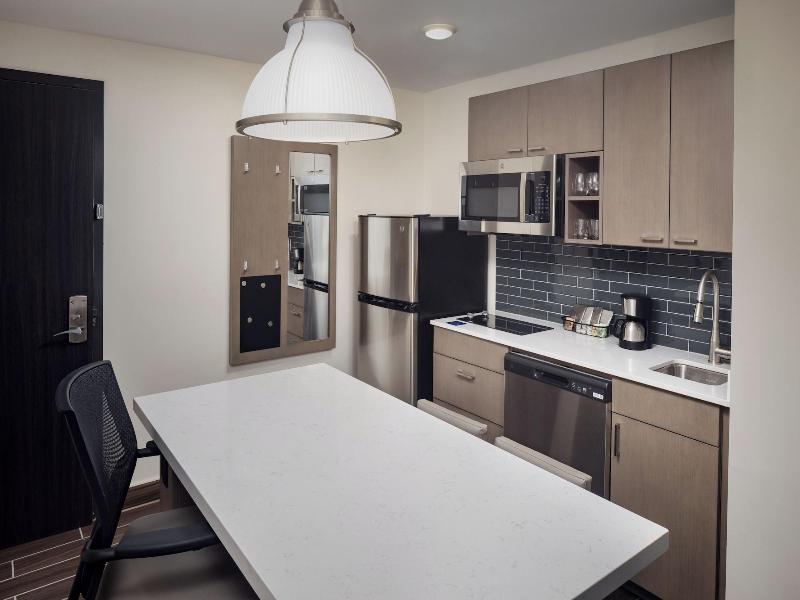 Hyatt House Royal Oak Birmingham image