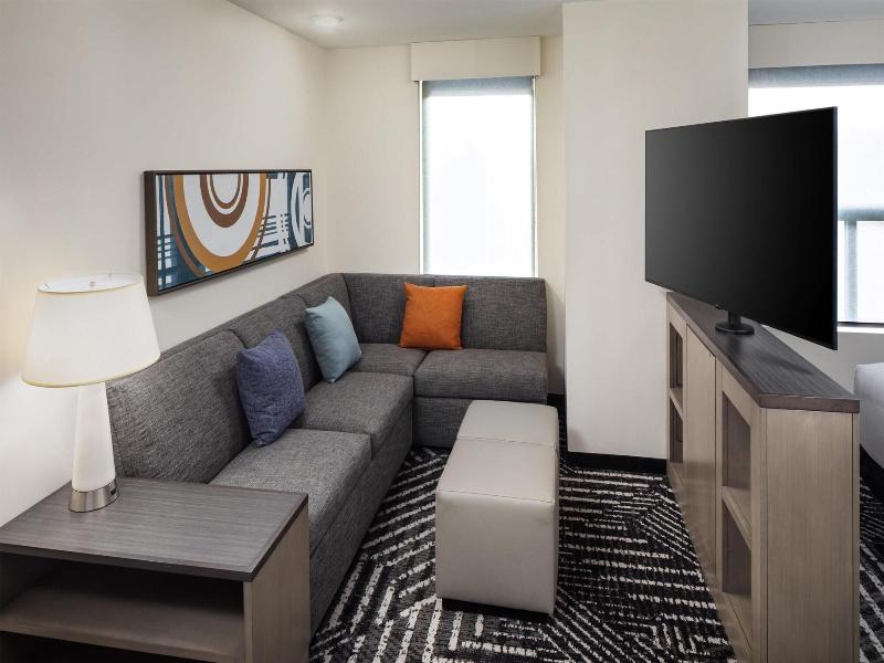 Hyatt House Royal Oak Birmingham image