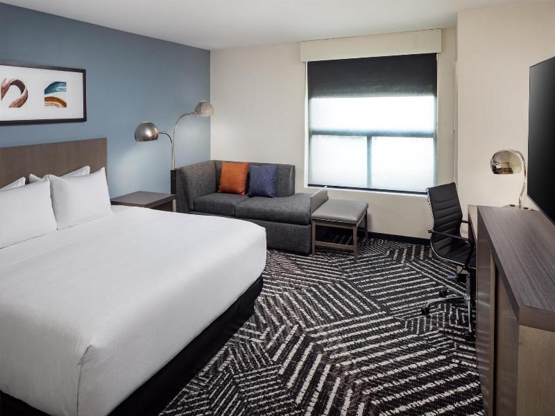 Hyatt House Royal Oak Birmingham image