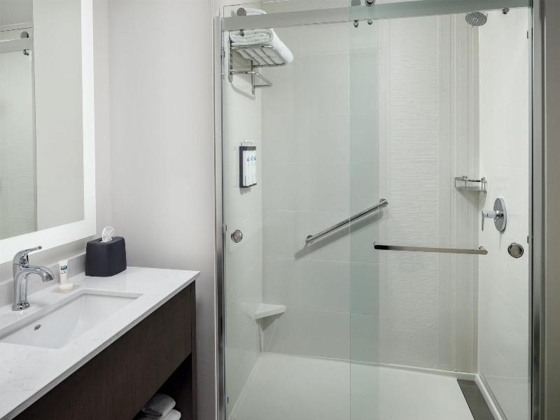 Hyatt House Royal Oak Birmingham image