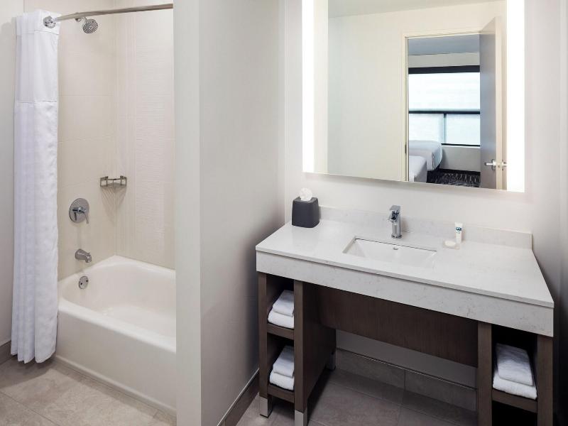 Hyatt House Royal Oak Birmingham image