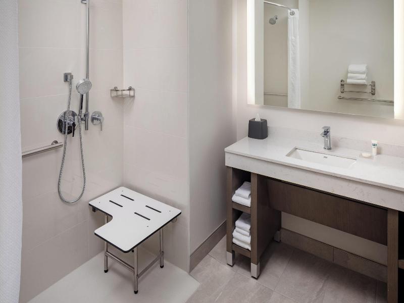 Hyatt House Royal Oak Birmingham image