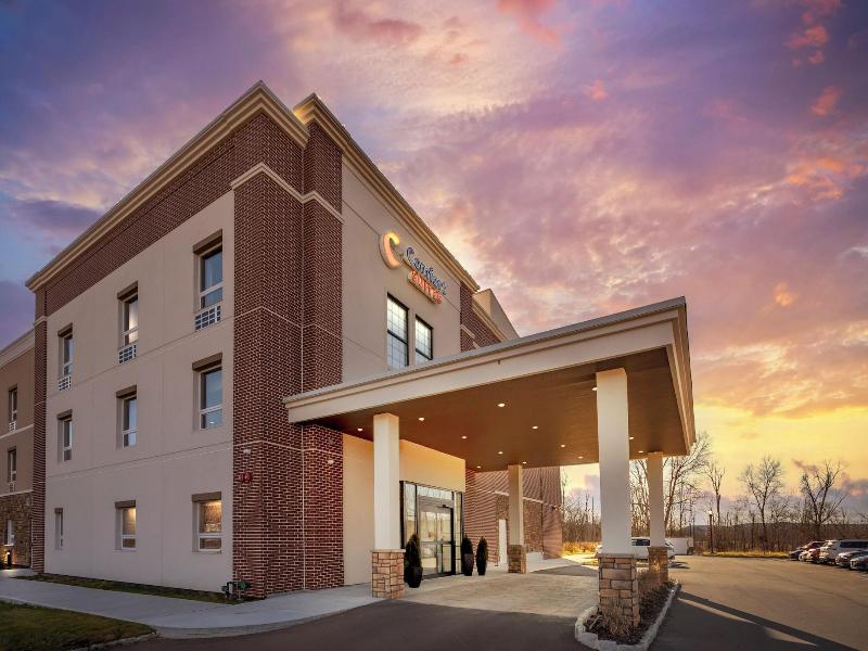 Comfort Suites Central Valley Woodbury image
