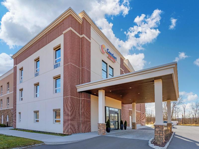 Comfort Suites Central Valley Woodbury image