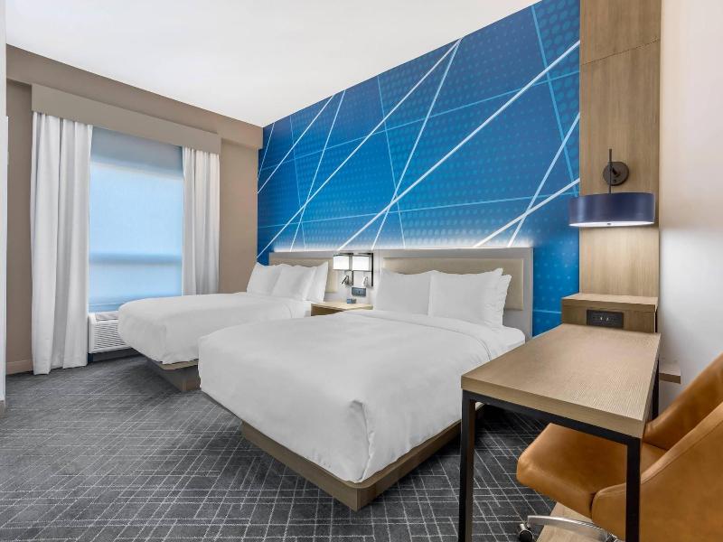 Comfort Suites Central Valley Woodbury image