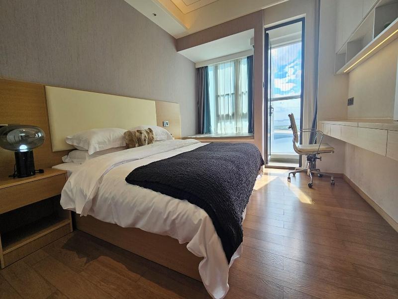Rho Hotel image
