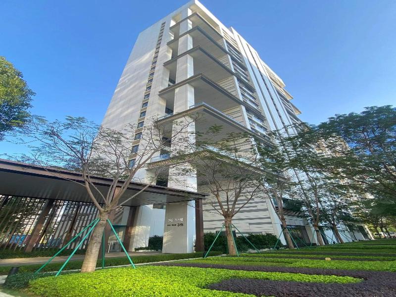 Rho Hotel image