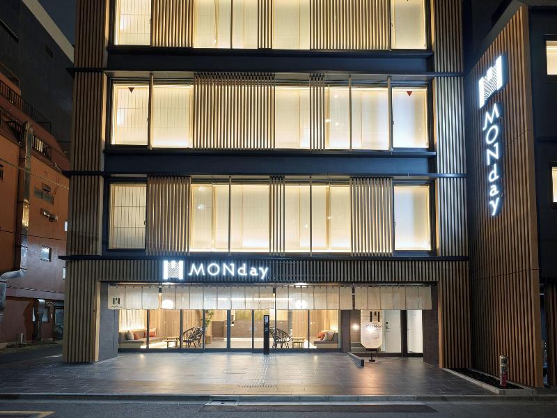 Premium Apart Monday Ginza East image