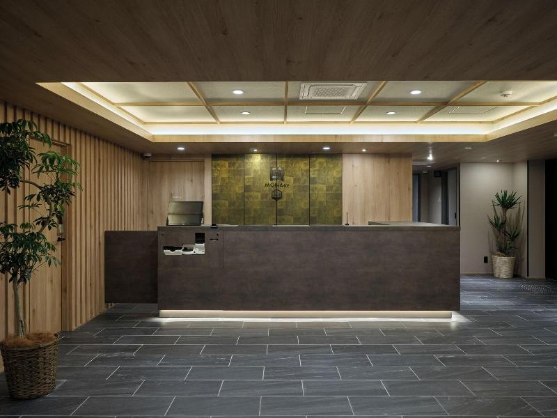 Premium Apart Monday Ginza East image