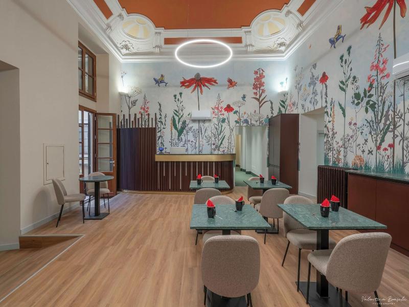 Hotel Adamas image