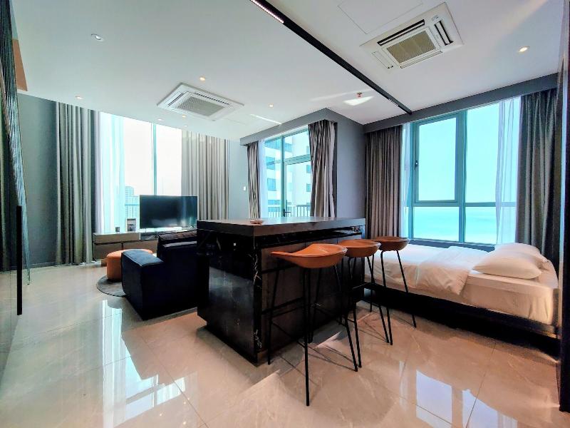 La Mer Butik Hotel image