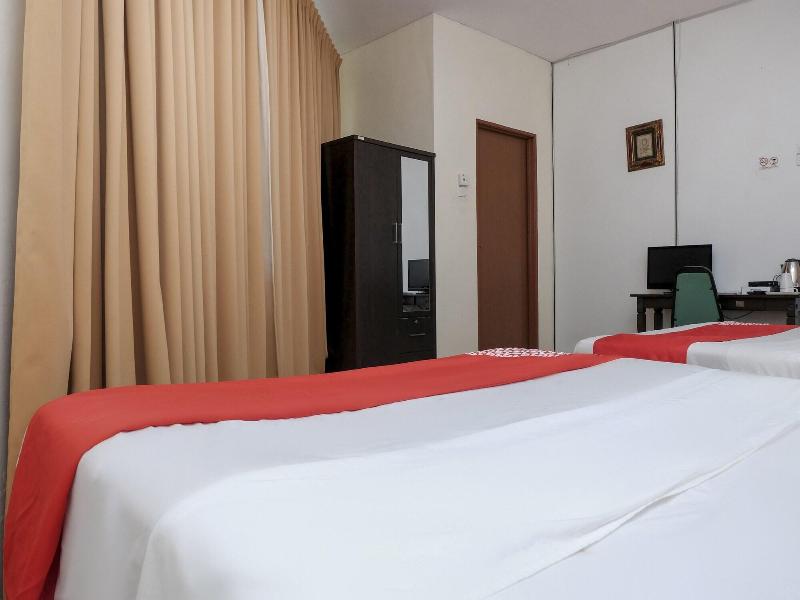 Oyo 90180 Gemilang Hotel Kerteh image