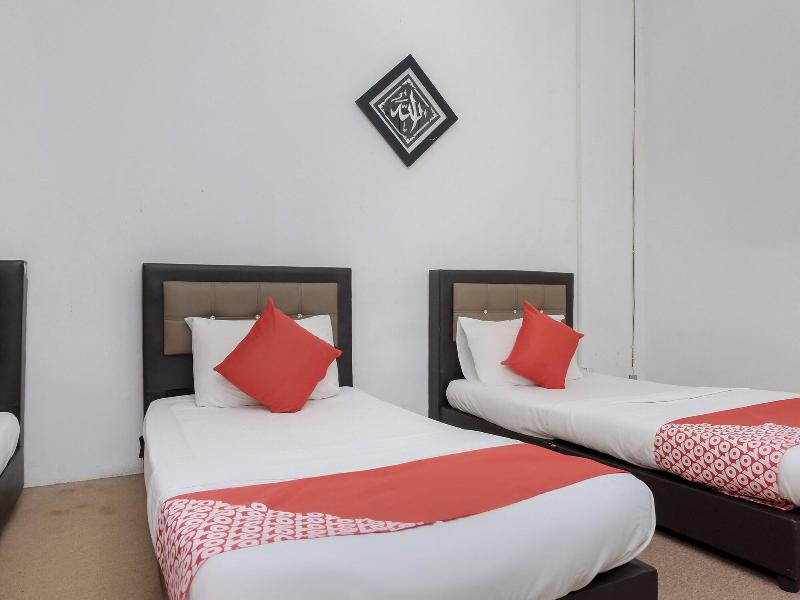 Oyo 90180 Gemilang Hotel Kerteh image