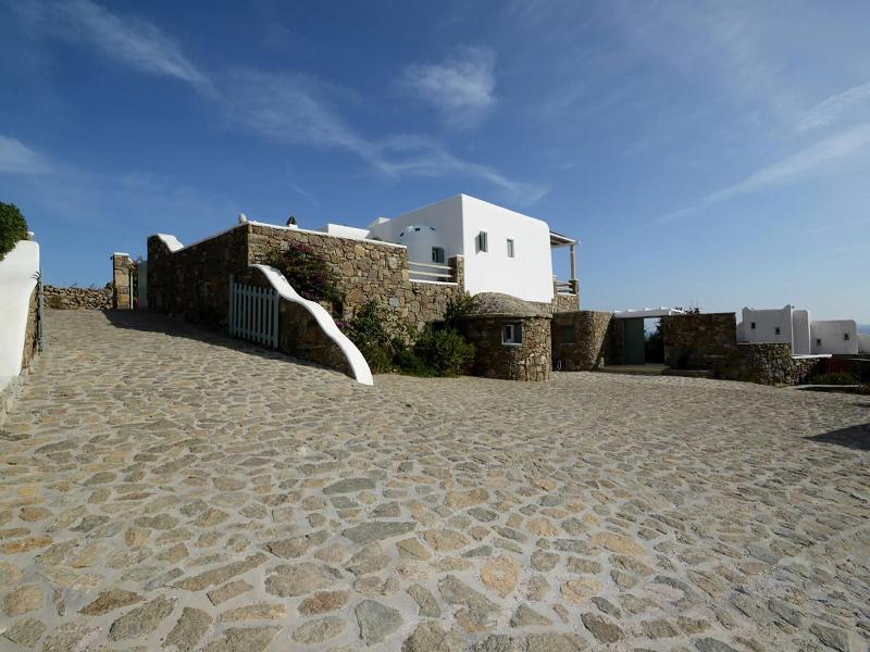 Thalasses Villas — general view