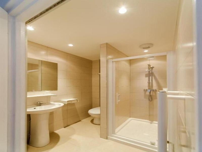 Logis Hotel Le Petit Bellon image