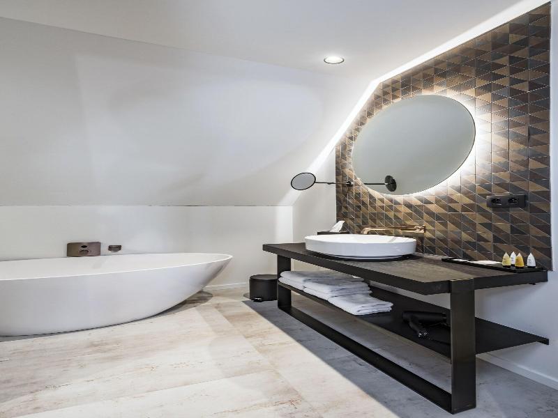 Hotel Beila image