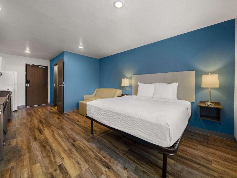 Woodspring Suites Yorktown Newport News image
