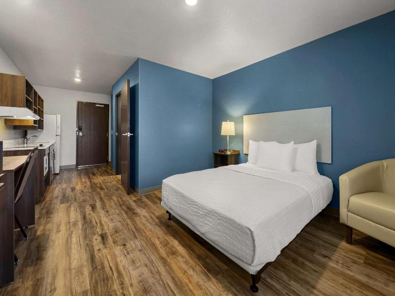 Woodspring Suites Yorktown Newport News image