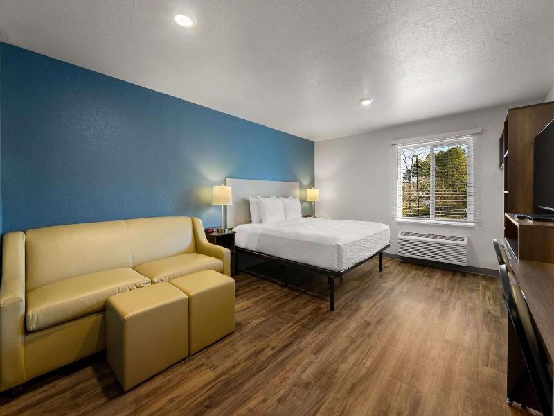 Woodspring Suites Yorktown Newport News image