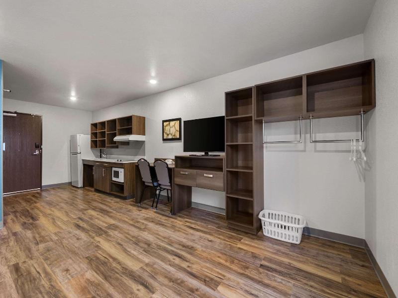 Woodspring Suites Yorktown Newport News image