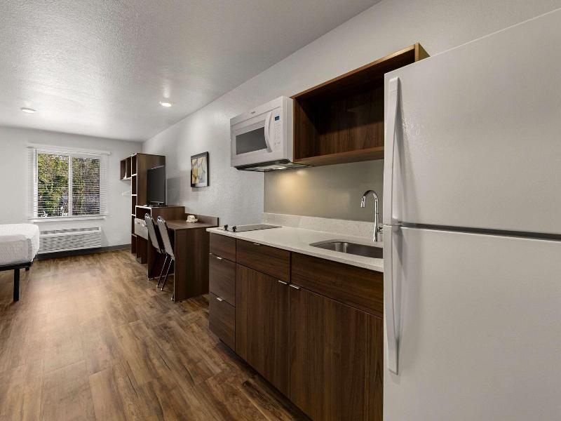 Woodspring Suites Yorktown Newport News image