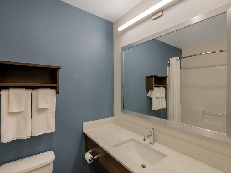 Woodspring Suites Yorktown Newport News image