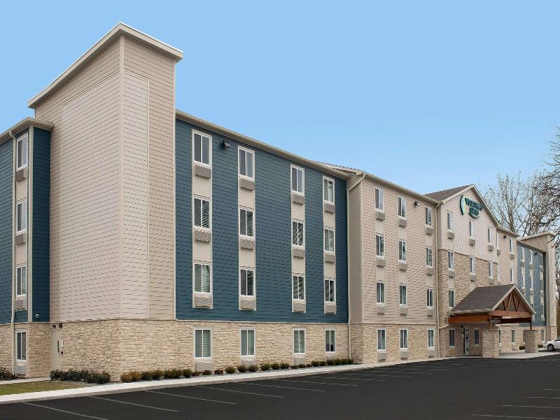 Woodspring Suites Downers Grove Chicago image