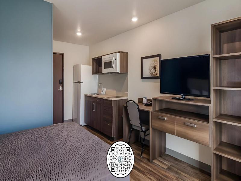 Woodspring Suites Downers Grove Chicago — view