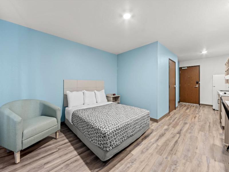 Woodspring Suites Oak Ridge Knoxville image