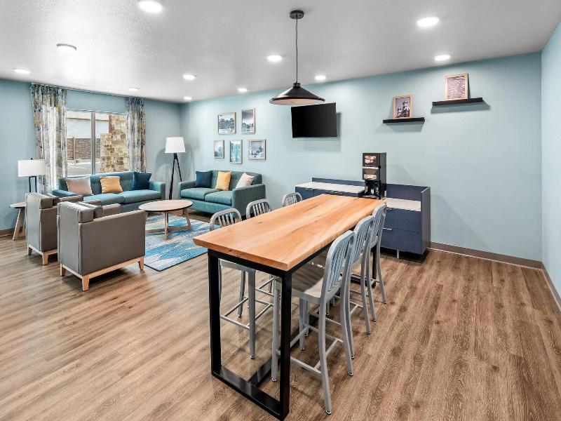 Woodspring Suites Santee San Diego Northeast image