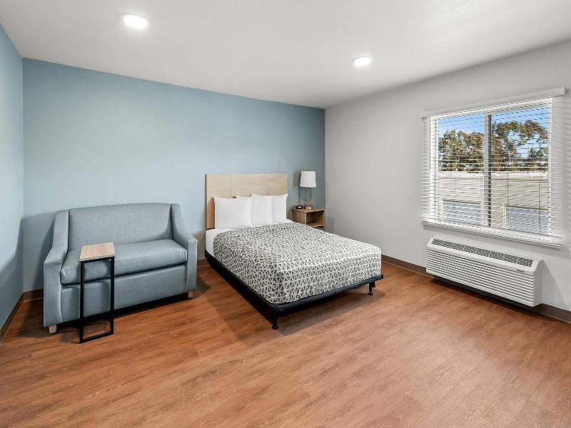 Woodspring Suites Santee San Diego Northeast image