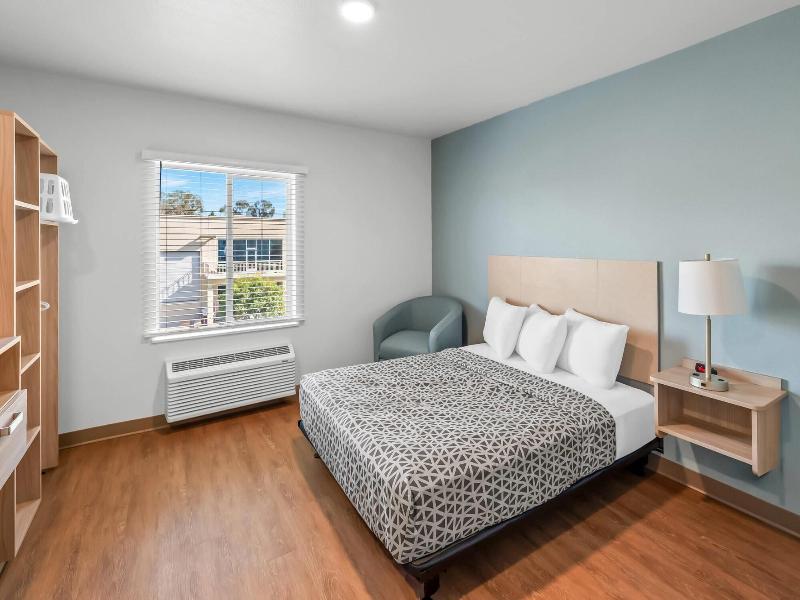 Woodspring Suites Santee San Diego Northeast image