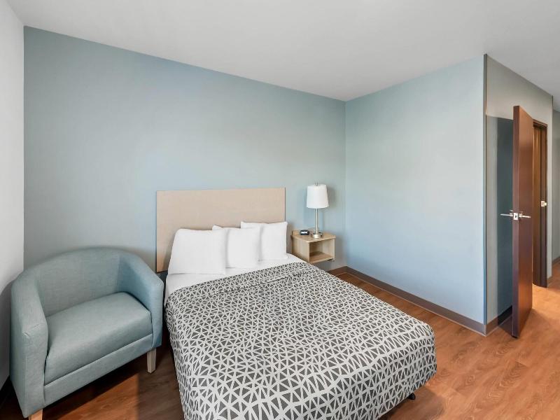 Woodspring Suites Santee San Diego Northeast image