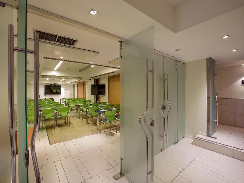 Best Western Plus Globus Hotel image