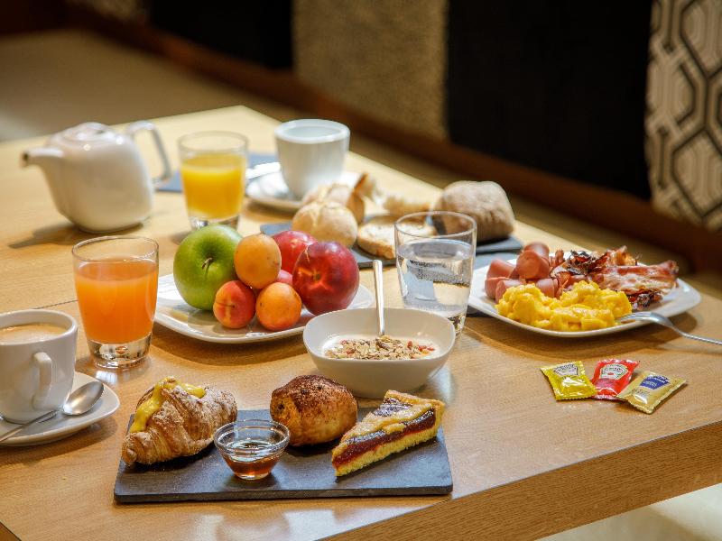 Best Western Plus Globus Hotel image