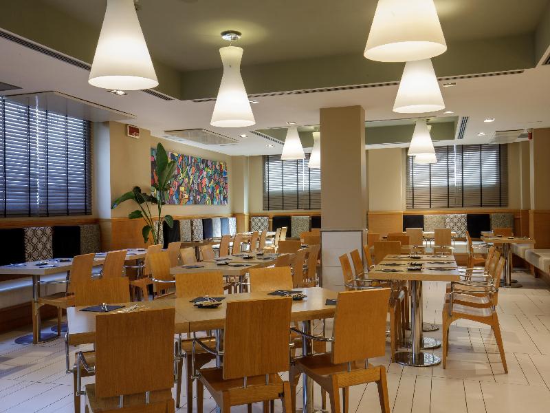 Best Western Plus Globus Hotel image